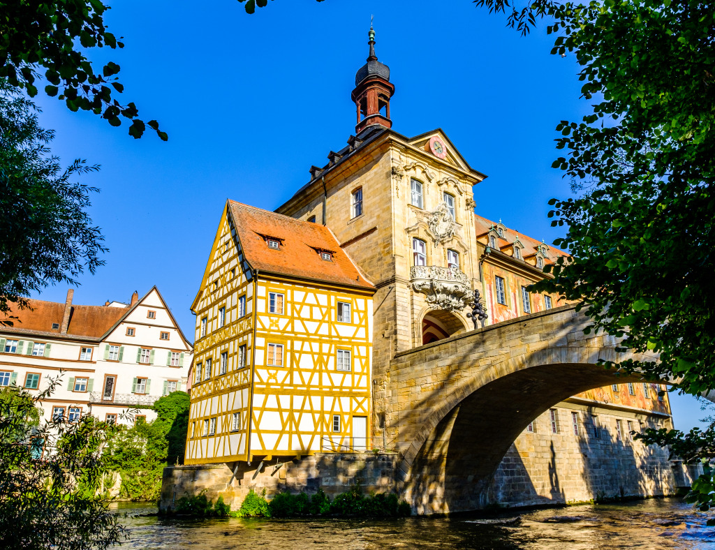 Das berühmte Alte Rathaus in Bamberg, Deutschland jigsaw puzzle in Brücken puzzles on TheJigsawPuzzles.com