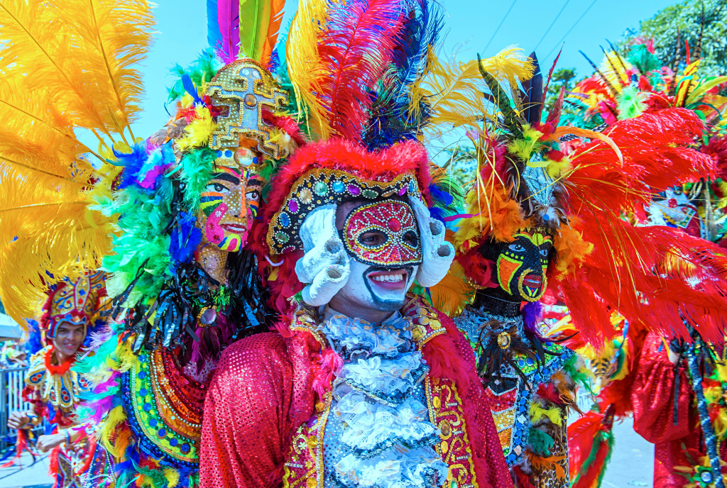 Participants au carnaval de Barranquilla, Colombie jigsaw puzzle in Personnes puzzles on TheJigsawPuzzles.com