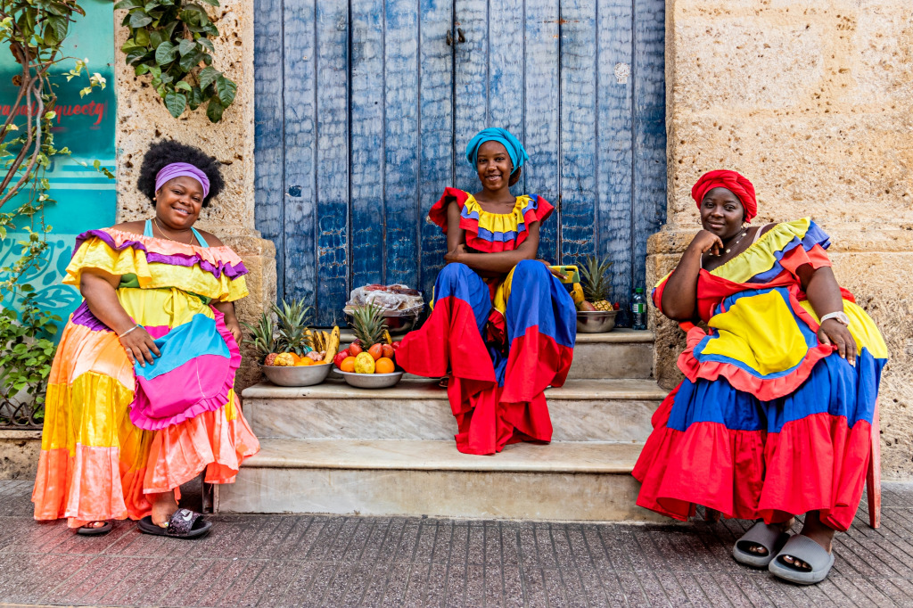 Palenquera Women in Cartagena, Colombia jigsaw puzzle in People puzzles on TheJigsawPuzzles.com