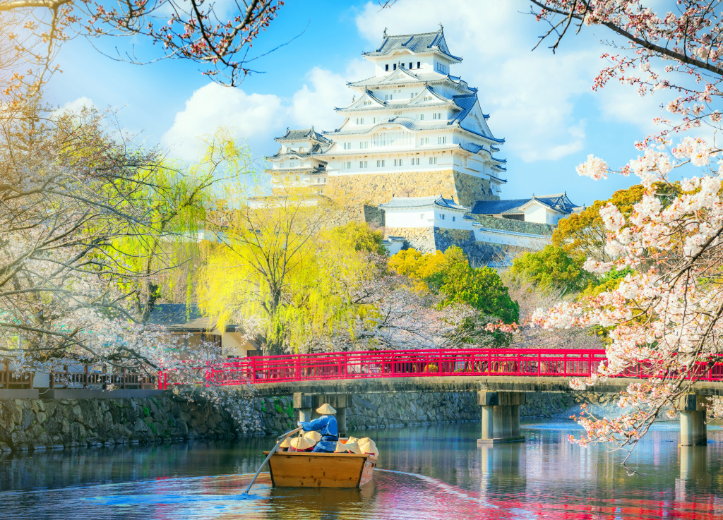 Himeji Castle with Cherry Blossom, Osaka, Japan jigsaw puzzle in Castles puzzles on TheJigsawPuzzles.com