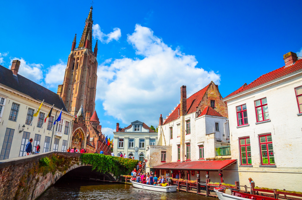 Church of Our Lady and Narrow Streets in Bruges jigsaw puzzle in Bridges puzzles on TheJigsawPuzzles.com