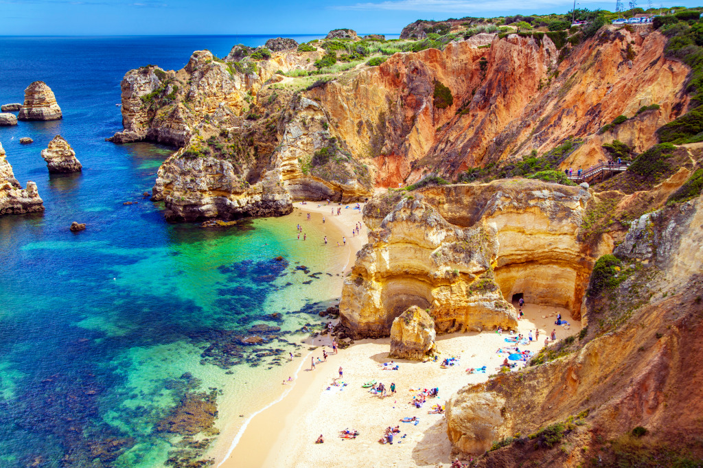 Belle plage de Camilo, Algarve, Portugal jigsaw puzzle in Magnifiques vues puzzles on TheJigsawPuzzles.com