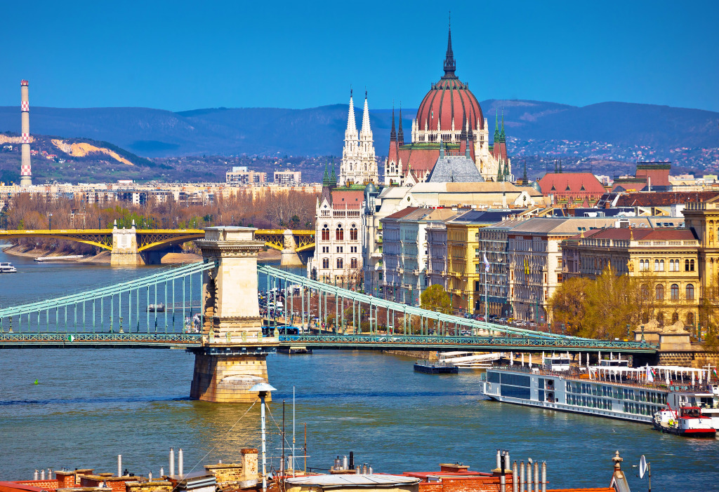 Chain Bridge over the Danube River, Budapest jigsaw puzzle in Bridges puzzles on TheJigsawPuzzles.com