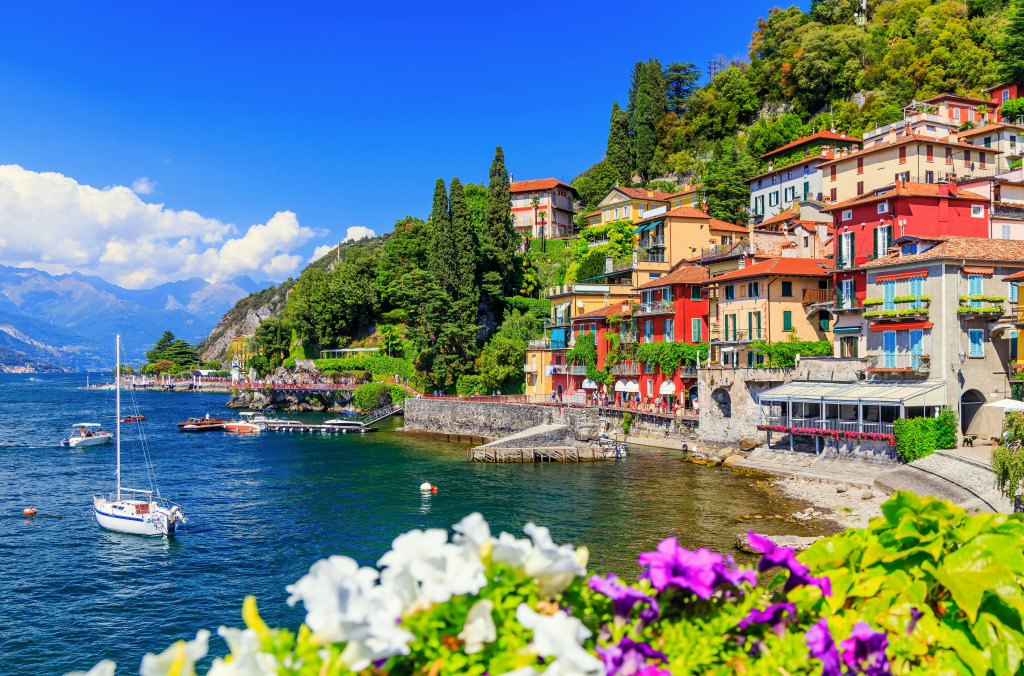 Como Lake, Varenna, Italy jigsaw puzzle in Puzzle of the Day puzzles on TheJigsawPuzzles.com