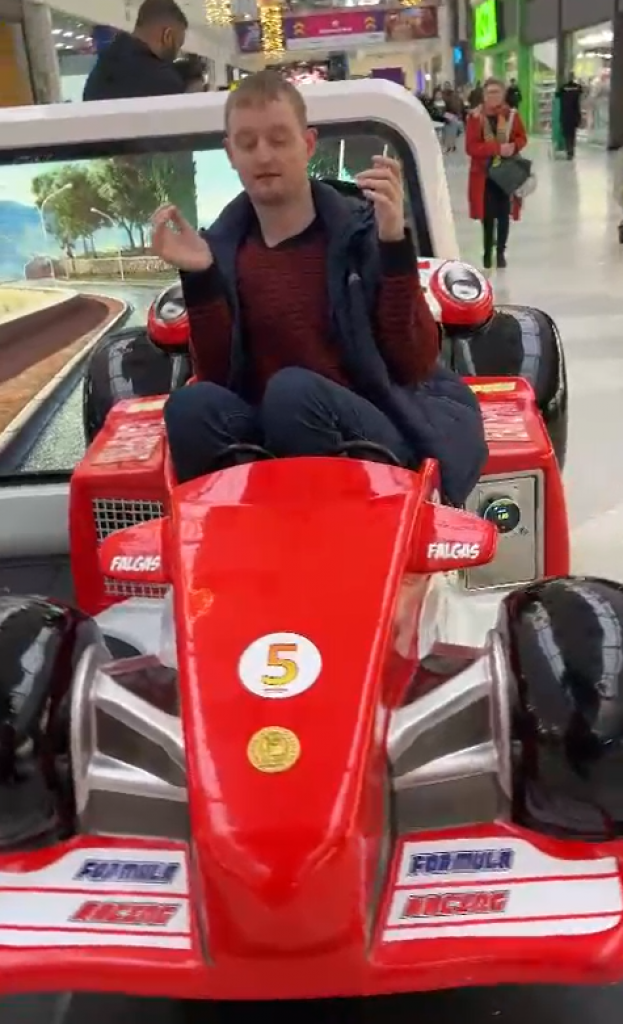 Screenshot 2025-01-02 150507 jigsaw puzzle in Laura Tarbuck puzzles on TheJigsawPuzzles.com