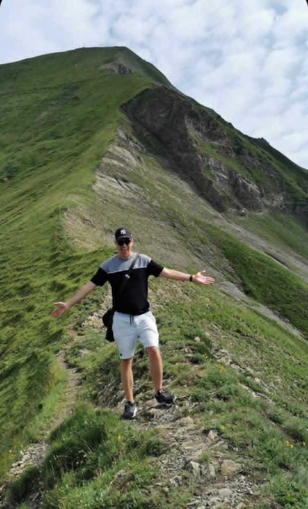 download (3) jigsaw puzzle in JOHN MACDONALD puzzles on TheJigsawPuzzles.com