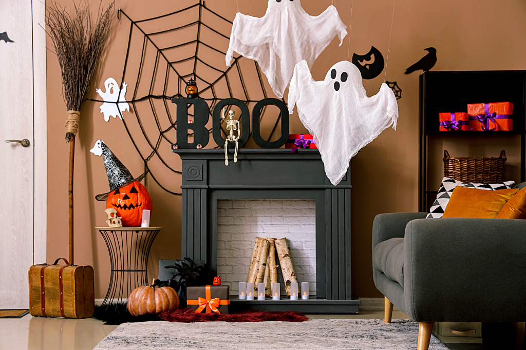 A Festive Living Room Decorated for Halloween jigsaw puzzle in Halloween puzzles on TheJigsawPuzzles.com