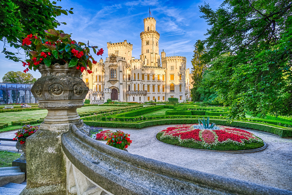 Hluboká nad Vltavou Castle, Czech Republic jigsaw puzzle in Castles puzzles on TheJigsawPuzzles.com