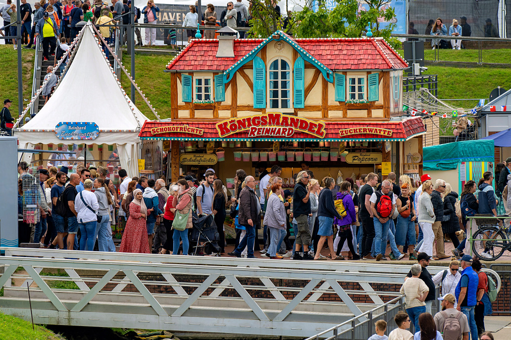 Bremerhaven, Germany jigsaw puzzle in Bridges puzzles on TheJigsawPuzzles.com