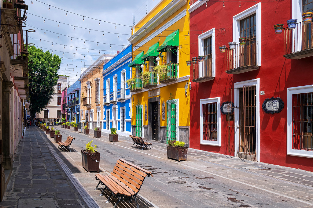 Callejon de los Sapos, Puebla, Mexico jigsaw puzzle in Street View puzzles on TheJigsawPuzzles.com