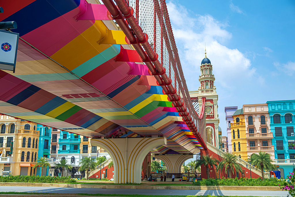 The East-West Bridge at Mega Grand World, Hanoi jigsaw puzzle in Puzzle of the Day puzzles on TheJigsawPuzzles.com