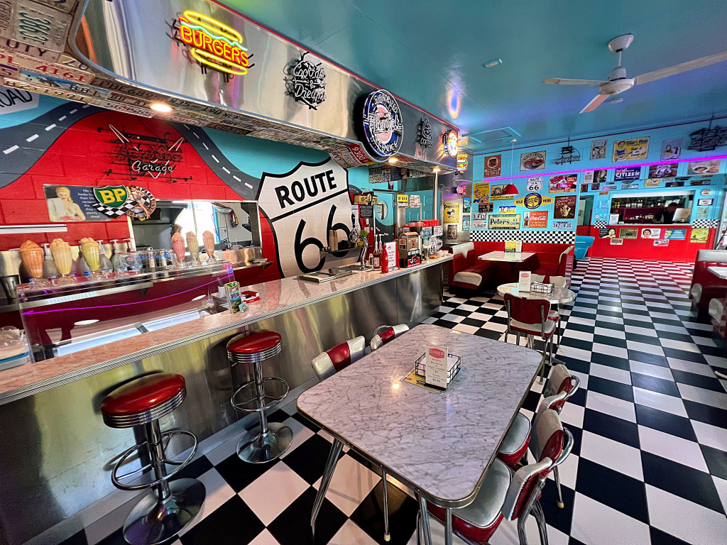 American Diner Interior, Whitsundays, Australia jigsaw puzzle in Food & Bakery puzzles on TheJigsawPuzzles.com