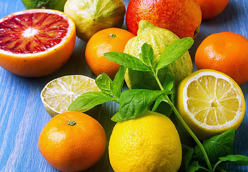 Citrus Fruits on a Wooden Table jigsaw puzzle in Fruits & Veggies puzzles on TheJigsawPuzzles.com