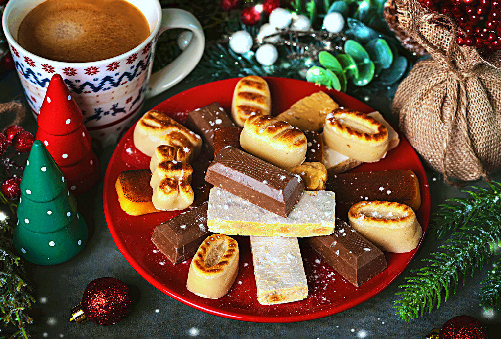 A Selection of Christmas Sweets in Spain jigsaw puzzle in Food & Bakery puzzles on TheJigsawPuzzles.com