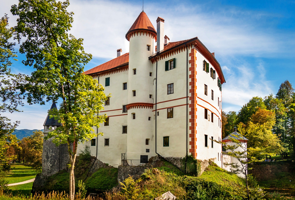 13th Century Sneznik Castle jigsaw puzzle in Castles puzzles on TheJigsawPuzzles.com