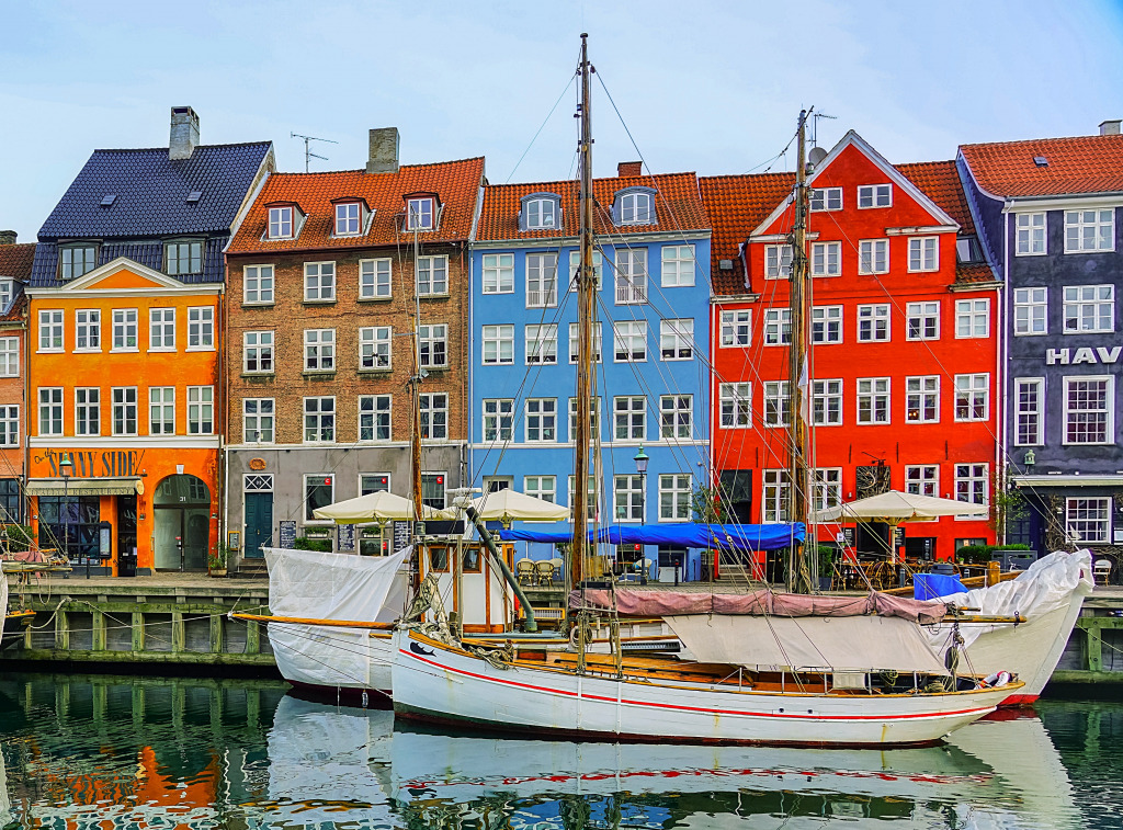 Vue du Nouveau Port de Copenhague, Danemark jigsaw puzzle in Puzzle du jour puzzles on TheJigsawPuzzles.com