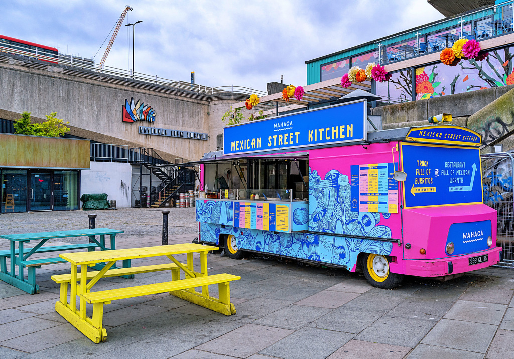 Colourful Mexican Food Truck in London jigsaw puzzle in Puzzle of the Day puzzles on TheJigsawPuzzles.com