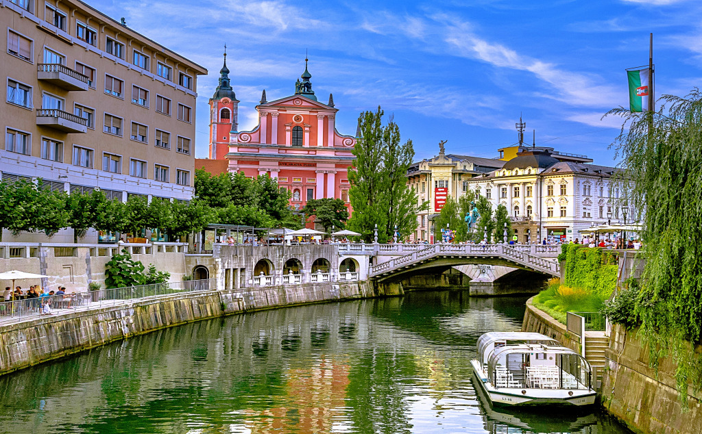 Ljubljanica River, Ljubljana, Slovenia jigsaw puzzle in Bridges puzzles on TheJigsawPuzzles.com