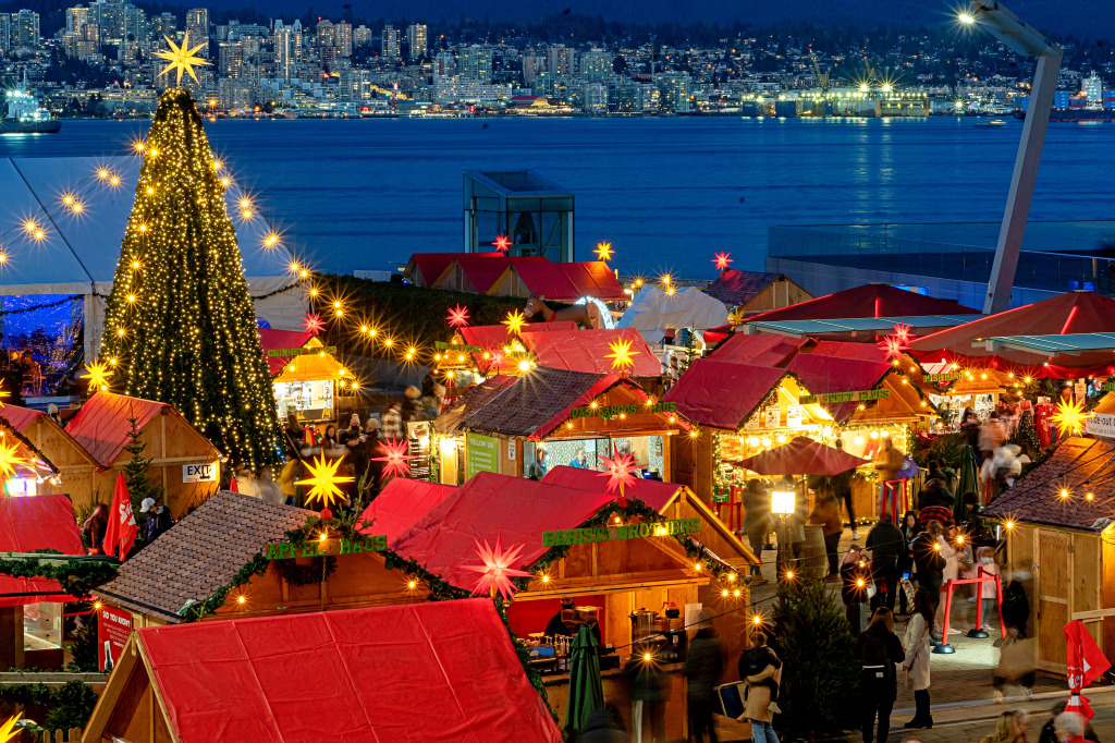 Vancouver Christmas Market jigsaw puzzle in Christmas & New Year puzzles on TheJigsawPuzzles.com