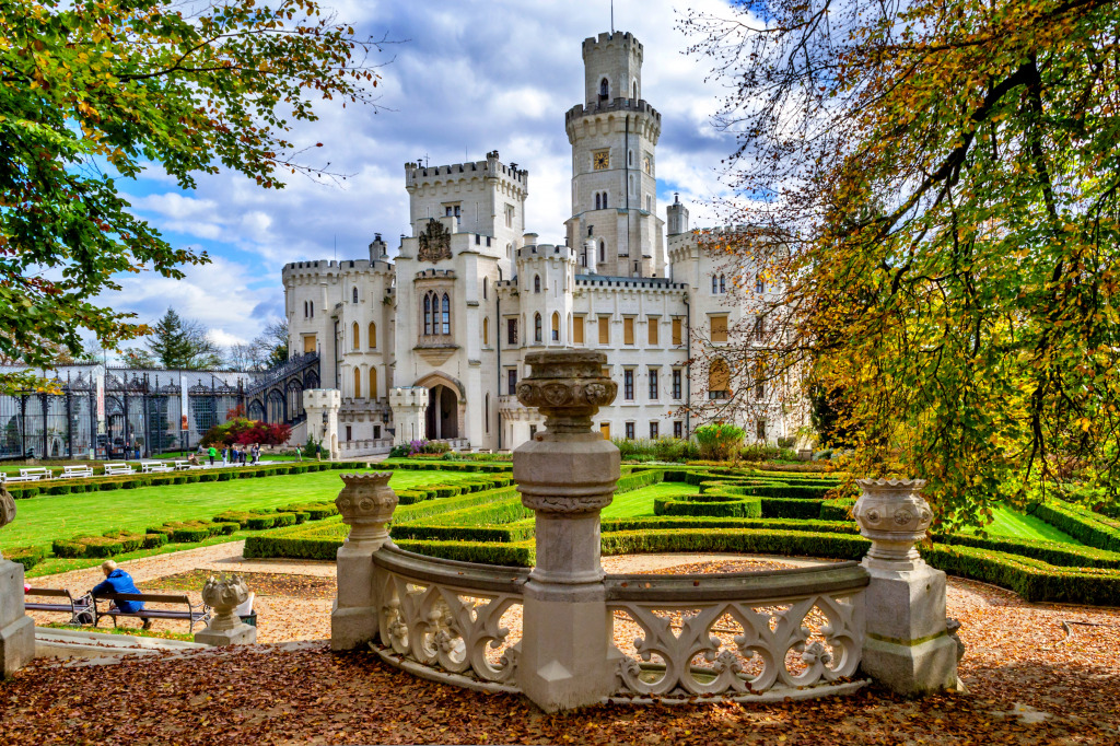 Hluboka Castle, Czech Republic jigsaw puzzle in Castles puzzles on TheJigsawPuzzles.com