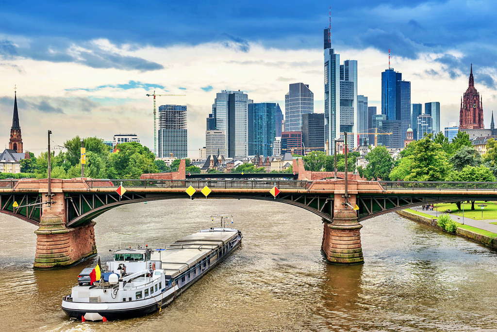 Panorama von Frankfurt am Main jigsaw puzzle in Brücken puzzles on TheJigsawPuzzles.com