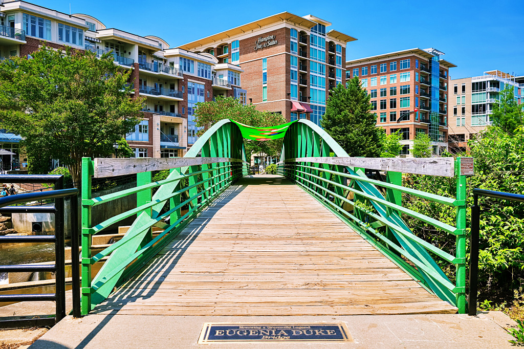 Городской пейзаж центра Гринвилла, Южная Каролина, США jigsaw puzzle in Мосты puzzles on TheJigsawPuzzles.com