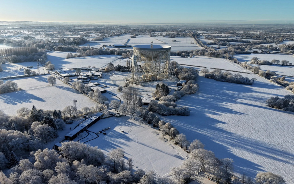 Lovell Telescope jigsaw puzzle in Mike Smith puzzles on TheJigsawPuzzles.com