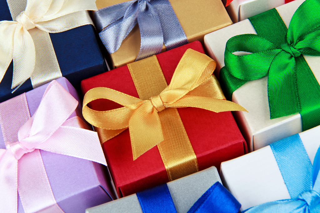 Boîtes cadeaux avec nœuds jigsaw puzzle in Macrophotographie puzzles on TheJigsawPuzzles.com