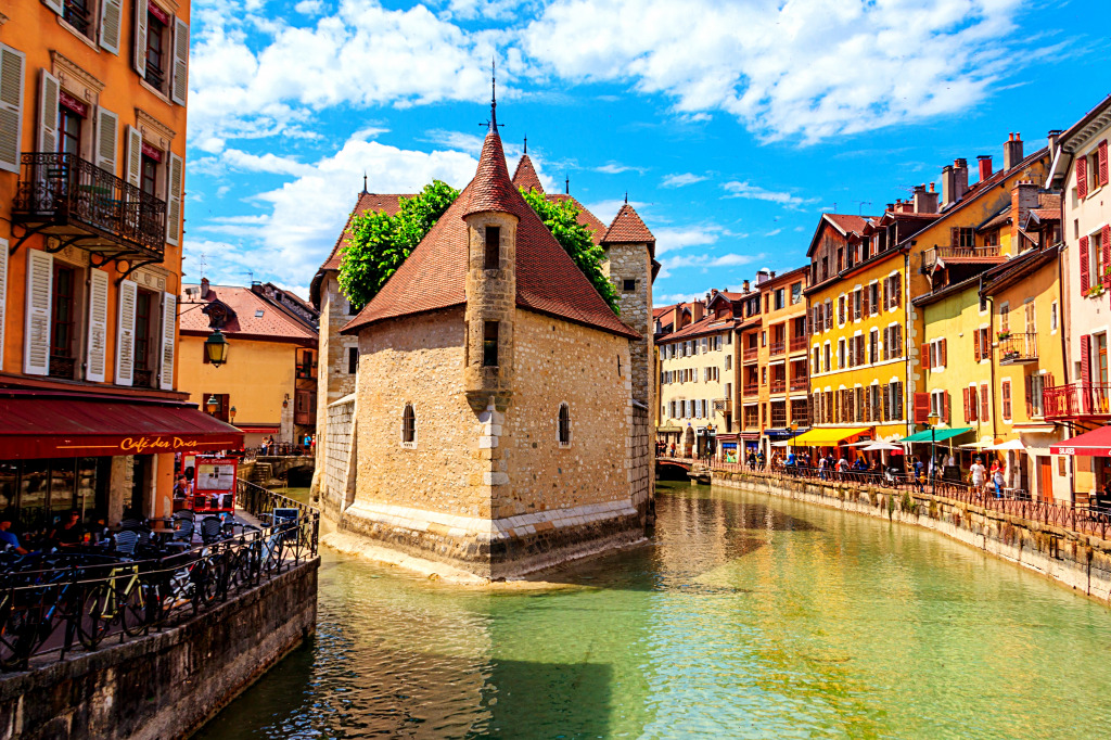 The Palais de l'Isle and the Thiou river jigsaw puzzle in Castles puzzles on TheJigsawPuzzles.com