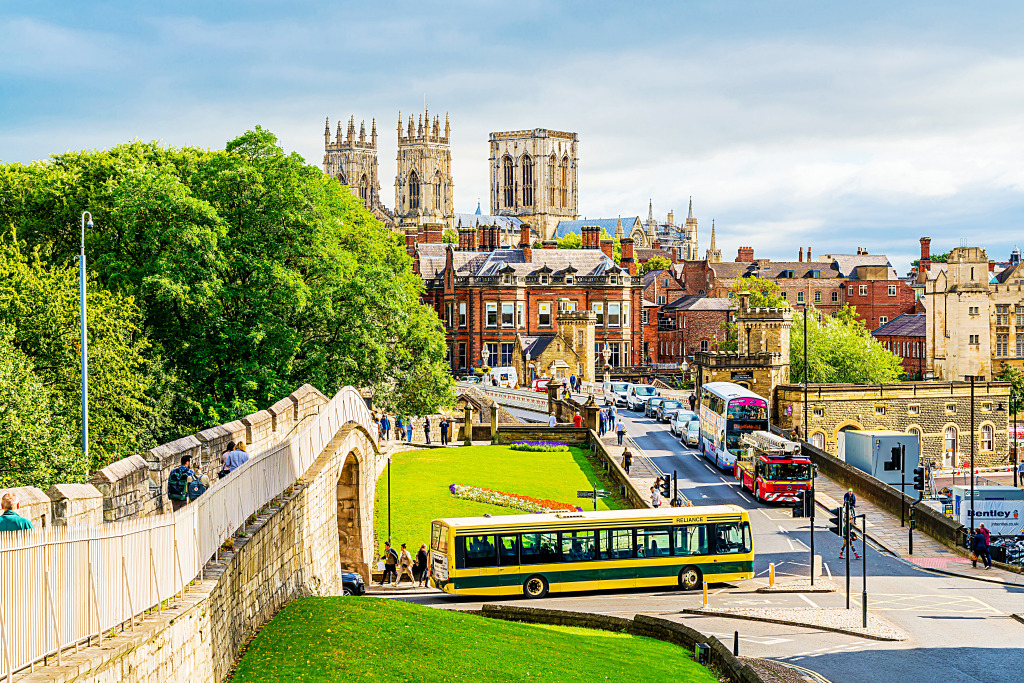 York, England, Großbritannien jigsaw puzzle in Straßenansicht puzzles on TheJigsawPuzzles.com