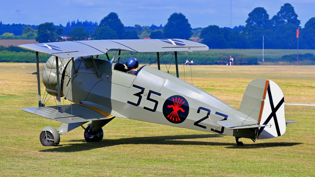 Bucker Casa Bu-133C Jungmaeister G-Rpax 35-23 jigsaw puzzle in Aviação puzzles on TheJigsawPuzzles.com