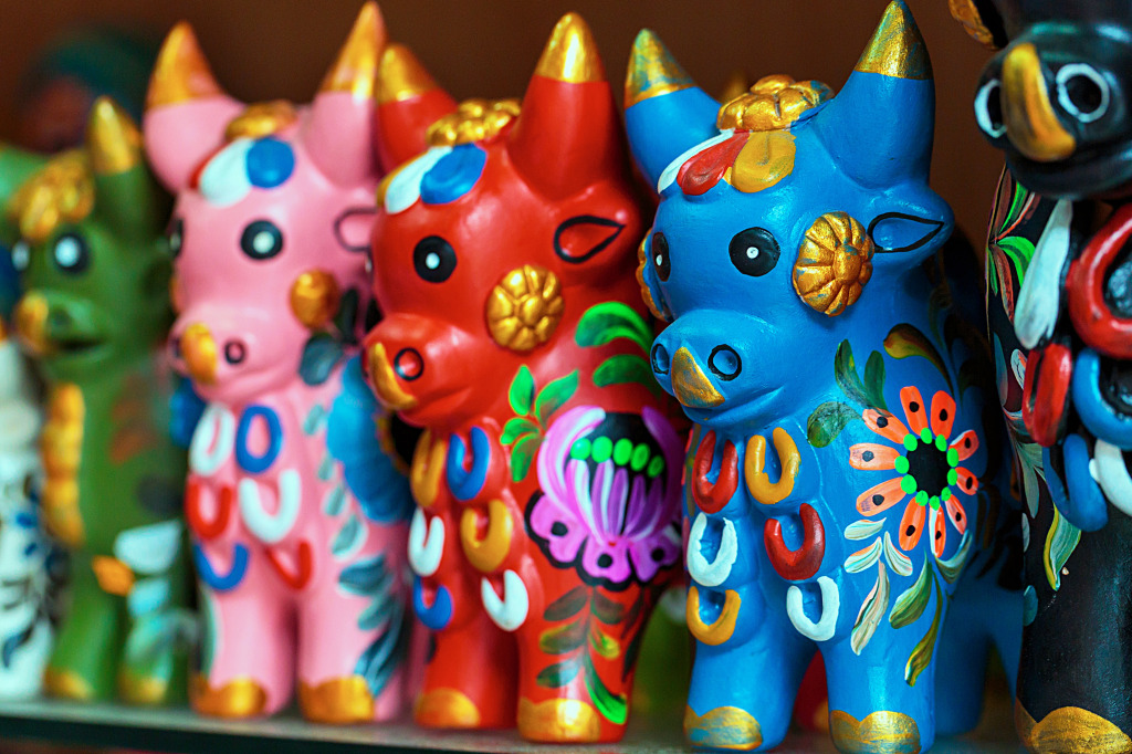 Torito de Pucara, ein traditionelles peruanisches Handwerk jigsaw puzzle in Handgemacht puzzles on TheJigsawPuzzles.com