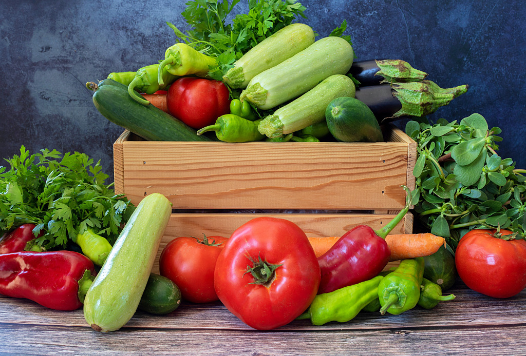 Fresh Vegetables on a Wooden Table jigsaw puzzle in Fruits & Veggies puzzles on TheJigsawPuzzles.com