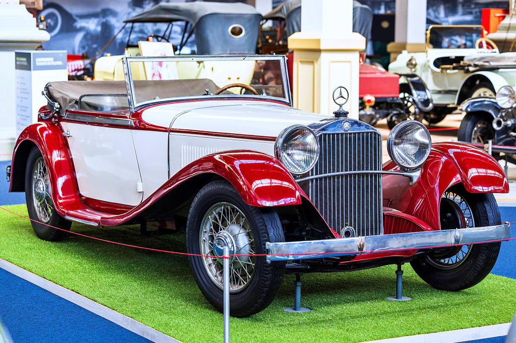 Mercedes-Benz 500K conversível, Bruxelas, Bélgica jigsaw puzzle in Carros & Motos puzzles on TheJigsawPuzzles.com