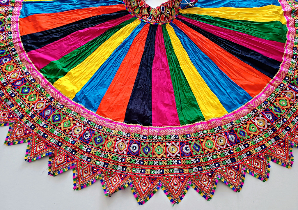 Skirt with Hand-Embroidered Kathiyawadi Pattern jigsaw puzzle in Handmade puzzles on TheJigsawPuzzles.com