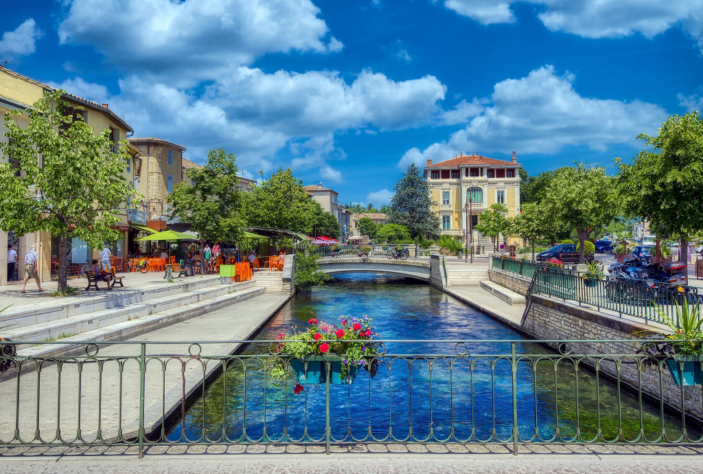 Isle-sur-la-Sorgue, Vaucluse, France jigsaw puzzle in Ponts puzzles on TheJigsawPuzzles.com