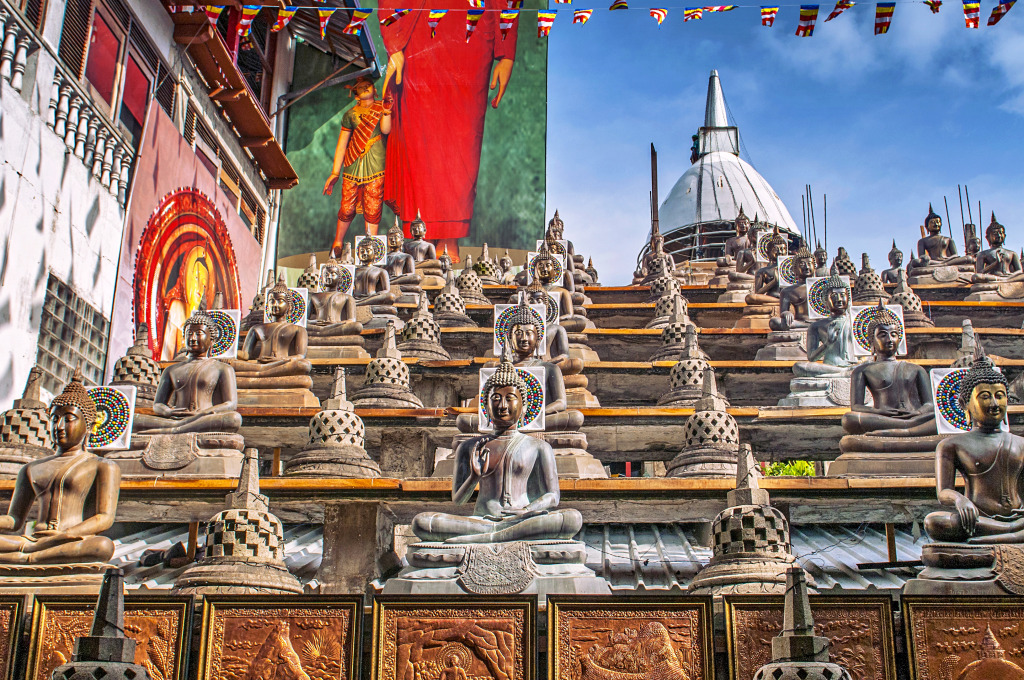 Gangaramaya Buddhistischer Tempel, Colombo, Sri Lanka jigsaw puzzle in Großartige Landschaften puzzles on TheJigsawPuzzles.com