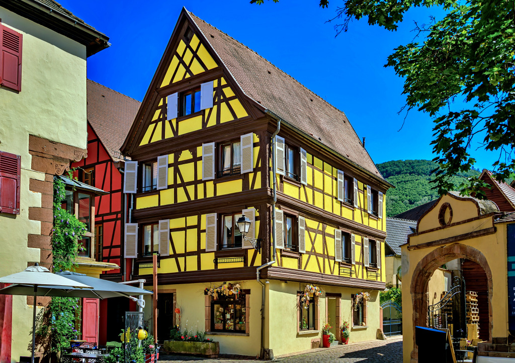 Colorful Half-Timbered Houses, Kaysersberg, France jigsaw puzzle in Street View puzzles on TheJigsawPuzzles.com