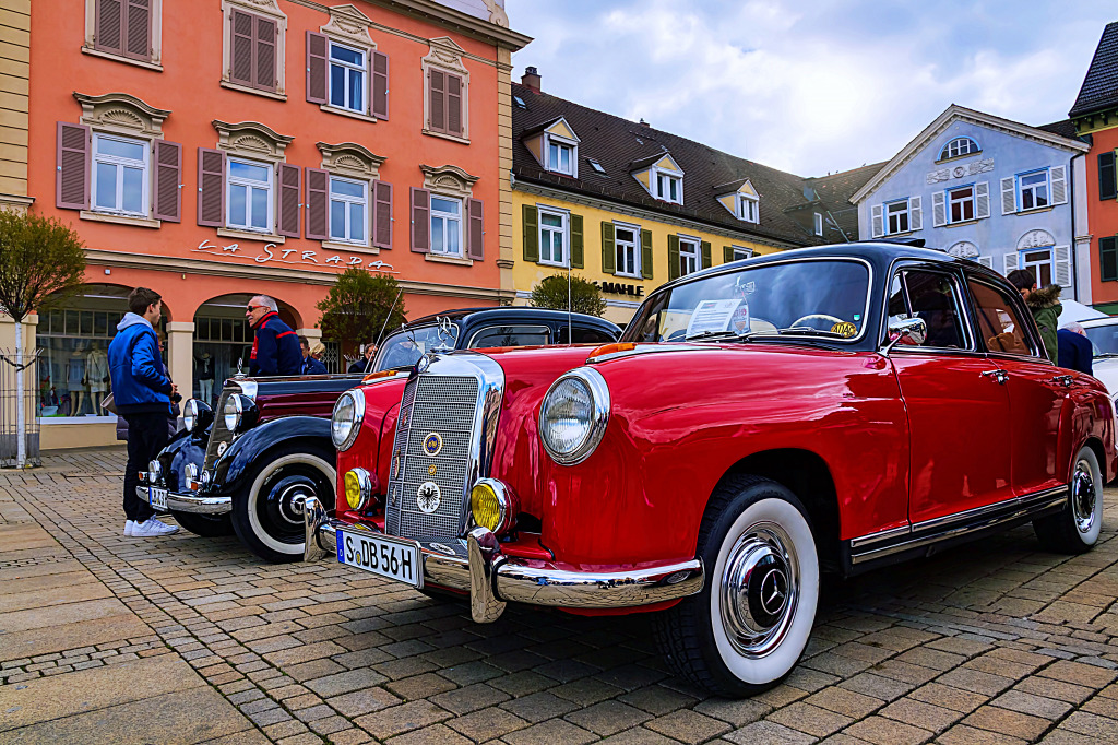 Mercedes rouge W105 de 1957 à Ludwigsburg, Allemagne jigsaw puzzle in Voitures et Motos puzzles on TheJigsawPuzzles.com
