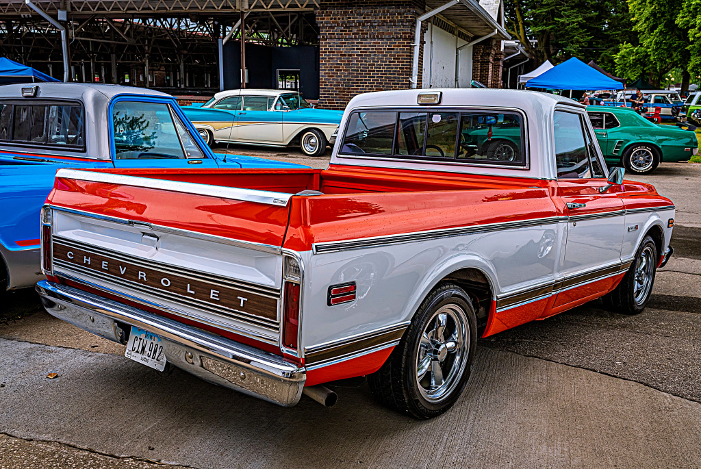 1972 Chevrolet C10 Fleetside Pickup, Iowa jigsaw puzzle in Autos & Motorräder puzzles on TheJigsawPuzzles.com