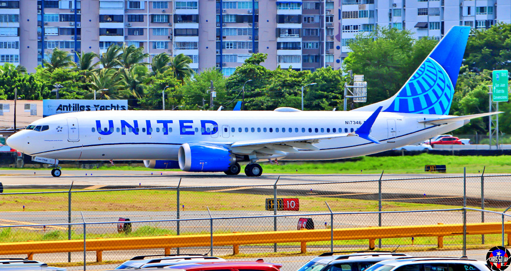 Boeing 737 MAX of United Airlines, Puerto Rico jigsaw puzzle in Aviation puzzles on TheJigsawPuzzles.com