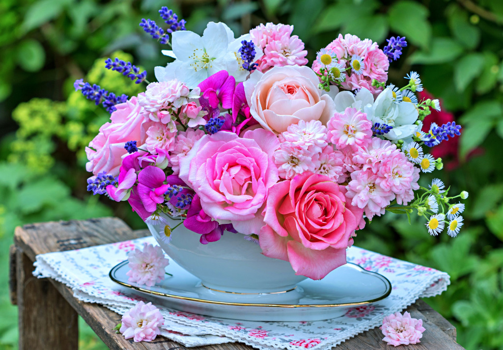 Romantic Bouquet in a Sauce Boat jigsaw puzzle in Flowers puzzles on TheJigsawPuzzles.com