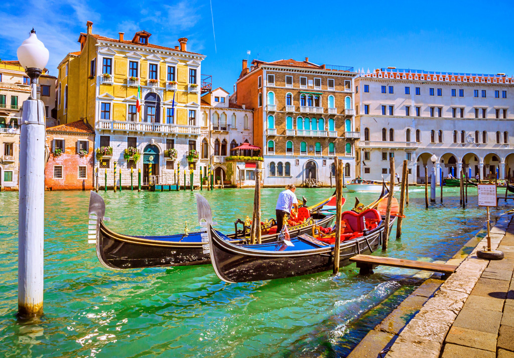 View of the Famous Grand Canal in Venice, Italy jigsaw puzzle in Puzzle of the Day puzzles on TheJigsawPuzzles.com