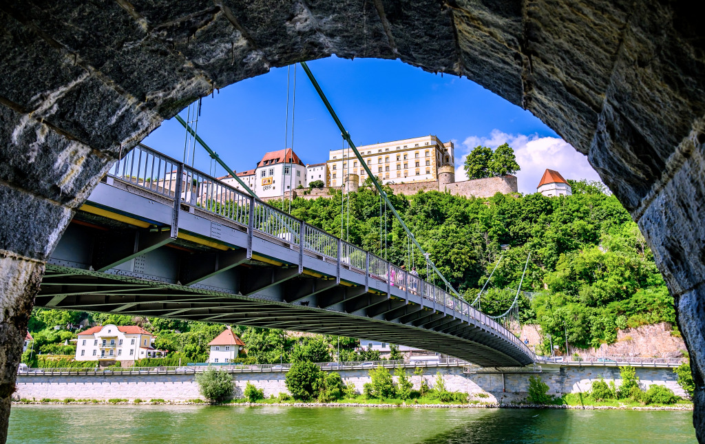 Ponte Prinzregent Luitpold em Passau, Alemanha jigsaw puzzle in Pontes puzzles on TheJigsawPuzzles.com