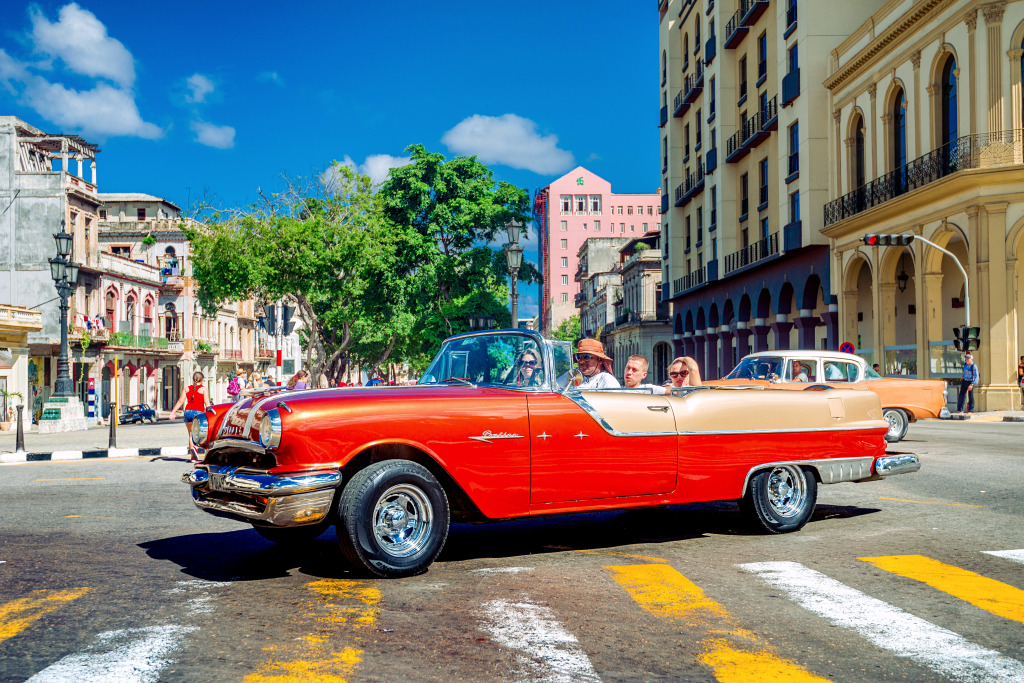 Beautiful Car in Havana, Cuba jigsaw puzzle in Cars & Bikes puzzles on TheJigsawPuzzles.com