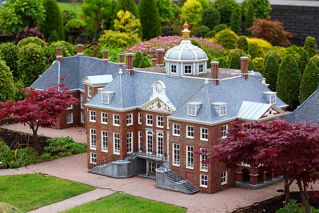 Palast Huis ten Bosch, Miniaturpark Madurodam jigsaw puzzle in Schlösser puzzles on TheJigsawPuzzles.com