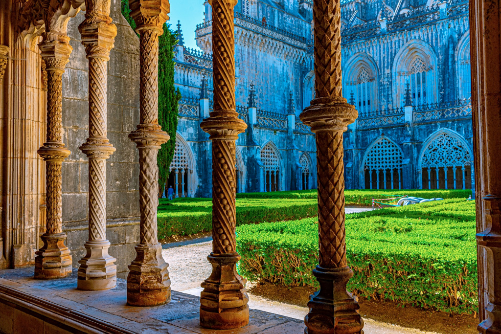 Innenhof des Batalha-Klosters in Portugal jigsaw puzzle in Puzzle des Tages puzzles on TheJigsawPuzzles.com
