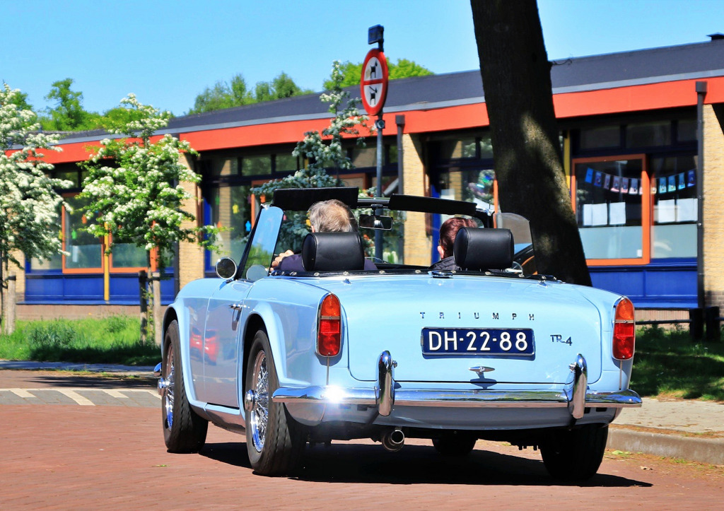1965 Triumph TR4, Hernen, Holland jigsaw puzzle in Cars & Bikes puzzles on TheJigsawPuzzles.com