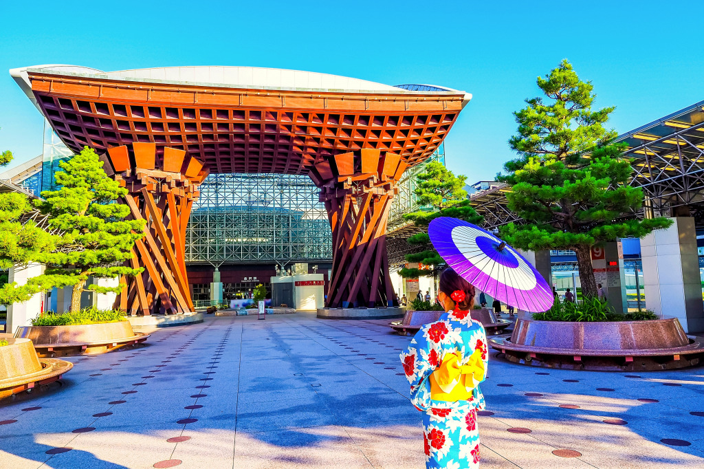 Tsuzumi-Mon-Tor, Bahnhof Kanazawa, Japan jigsaw puzzle in Großartige Landschaften puzzles on TheJigsawPuzzles.com