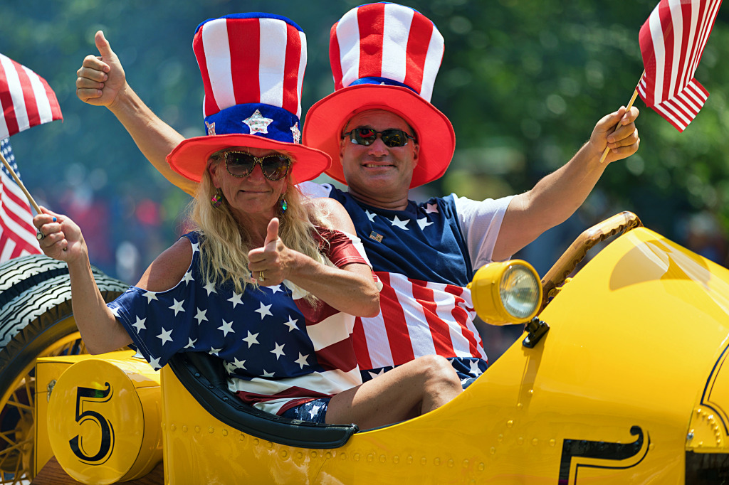 Parade de la fête de l’Indépendance, Washington, D.C., États-Unis jigsaw puzzle in Personnes puzzles on TheJigsawPuzzles.com
